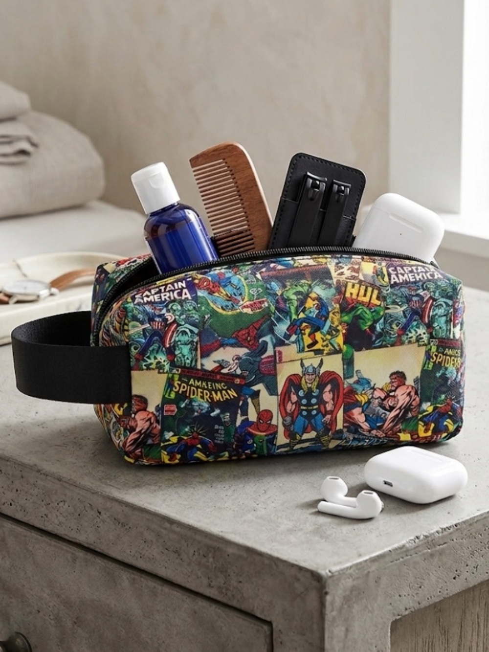NWT Marvel Comics Avengers Toiletry Bag Comic Strip Print Travel Dopp Kit Unisex
